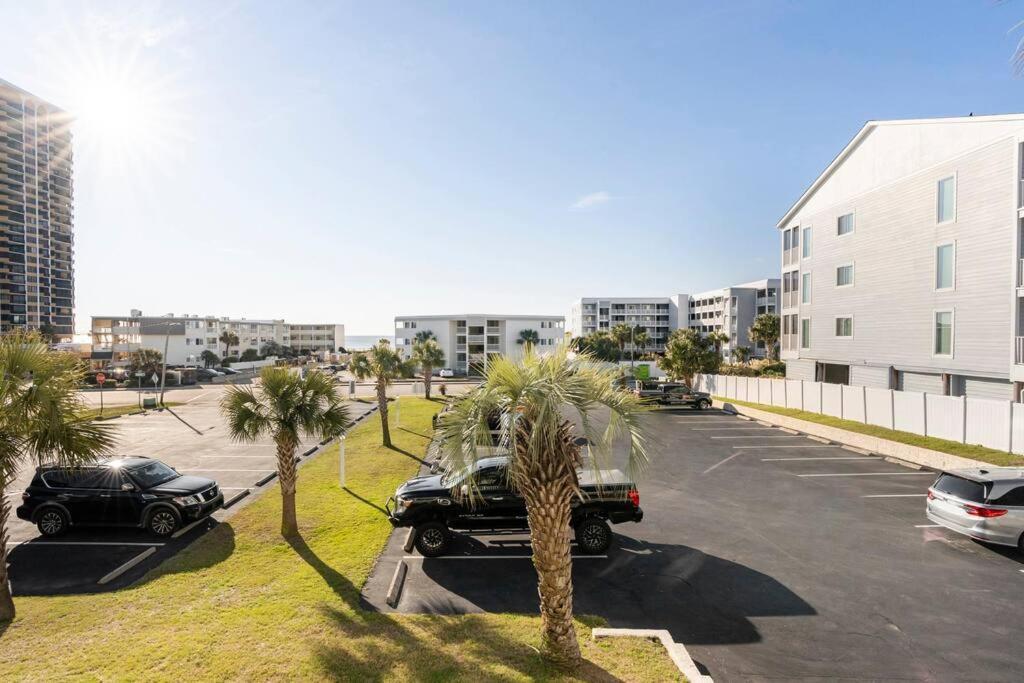 Great Beach Getaway! Apartment Myrtle Beach Exterior photo